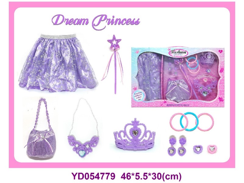 DRESS UP PLAY SET